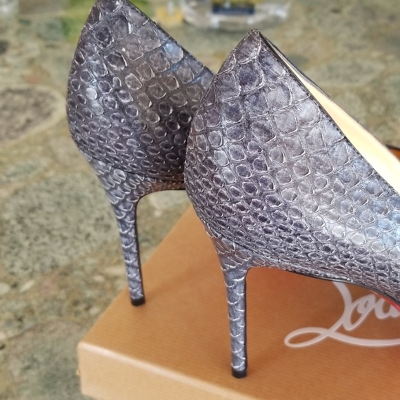 NWT Christian Louboutin Gray Python Pumps - Picture 8 of 8